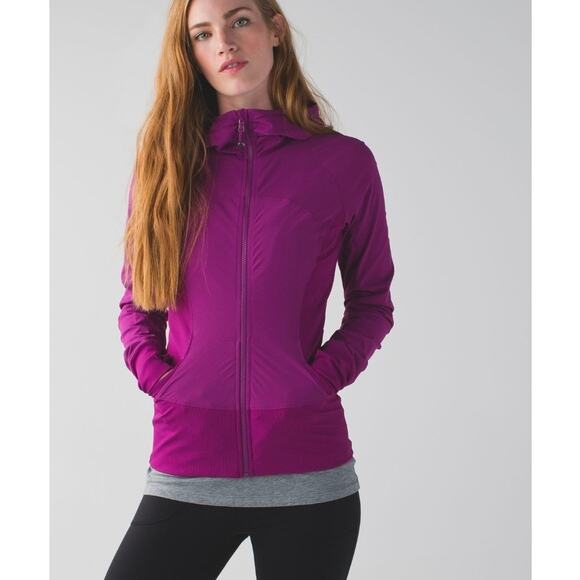 Lululemon In Flux Jacket
Regal Plum Size 2 - Picture 2 of 9